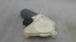 MERCEDES-BENZ Mercedes W205 right door window motor A0009066206 window regulator motor right — thumbnail 6