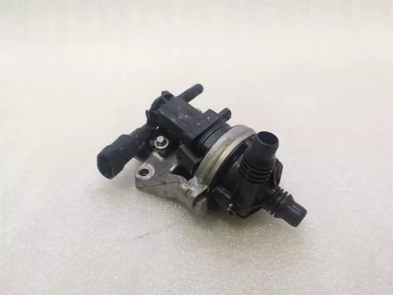 MERCEDES-BENZ Mercedes CLS C257 W257 Additional Cooling Pump A0005006300 Coolant Pump Pump