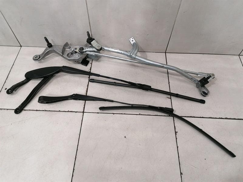 MERCEDES-BENZ Mercedes CLS C257 W257 front wiper engine A2138205904 wiper motor front RHD