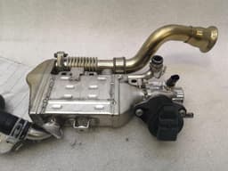 MERCEDES-BENZ 2022 Mercedes CLS C257 W257 EGR Cooler A6541403200 AGR Flue Gas Recirculation M654 — thumbnail 7