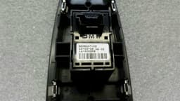BMW BMW X1 F48 window switch 9208107 window regulator switch — thumbnail 3