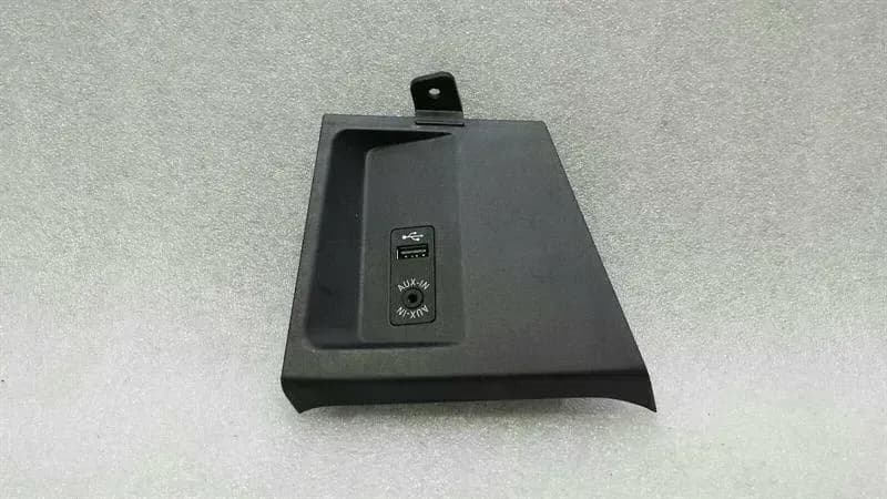 BMW X1 F48 electronic module 9319542 control unit aux USB input