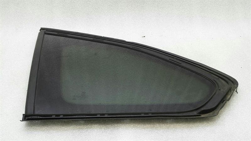 BMW BMW X1 F48 Left Rear 1/4 Glass 7406873 Door Window 1/4 Rear Left Tinted