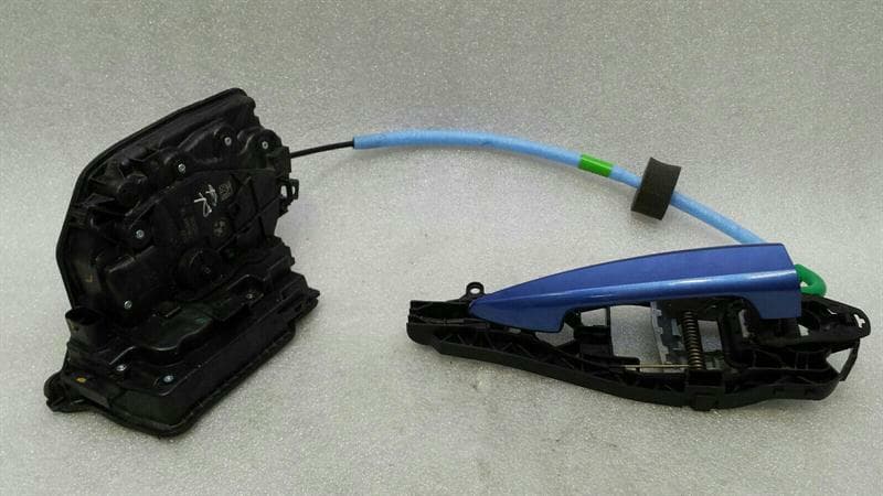 BMW BMW X1 F48 door lock rear right 7281944 door lock rear right