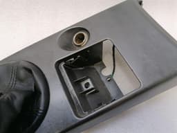 MITSUBISHI MITSUBISHI LANCER EVOLUTION VII 7 EVO FQ-300 GEAR SELECTOR SURROUND — thumbnail 3