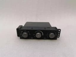 MITSUBISHI Mitsubishi Lancer Evolution VII 7 EVO Climate Control MR979535 Climate Control Panel — thumbnail 1