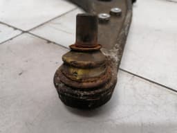 MITSUBISHI MITSUBISHI Lancer EVOLUTION VII 7 EVO Right Front Wishbone MR554814 Front Right — thumbnail 2