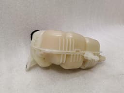 BMW BMW X1 F48 Expansion Tank Reservior 7617362 Expansion Tank Coolant — thumbnail 4