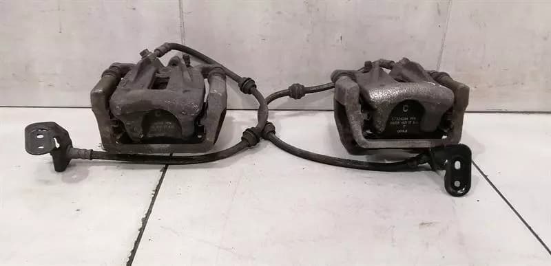 LAND ROVER Land Rover Range Rover Evoque Rear Caliper Set LR027130 Brake Caliper Rear Set