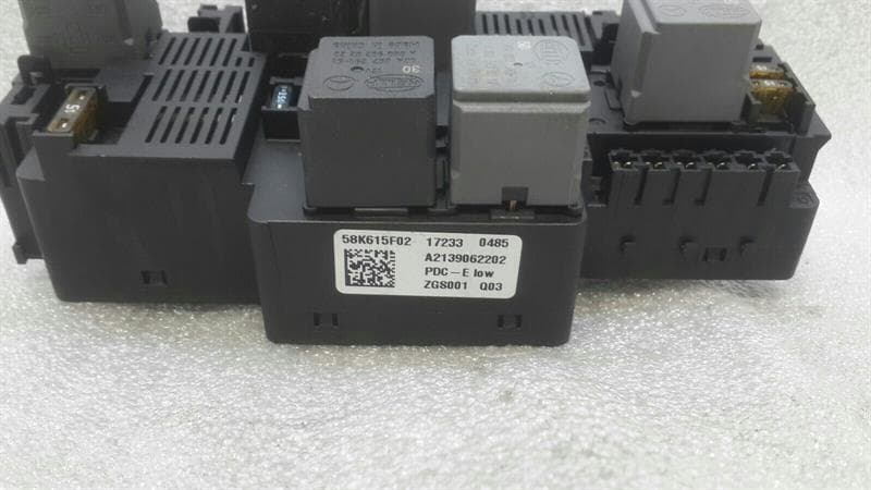 MERCEDES-BENZ Mercedes E Class W213 Fuse Box A2139062202 Fuse Box Relay Unit