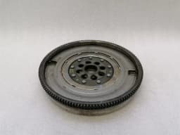 MERCEDES-BENZ Mercedes A35 AMG W177 Flywheel A2600300000 flywheel — thumbnail 1