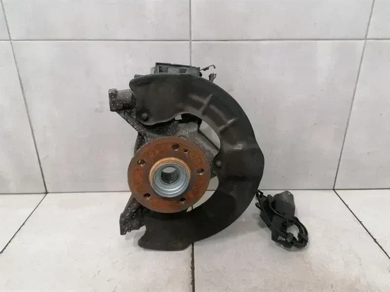 MERCEDES-BENZ Mercedes A35 AMG W177 Left Front Hub A1773321300 Wheel Bearing Housing Front Left
