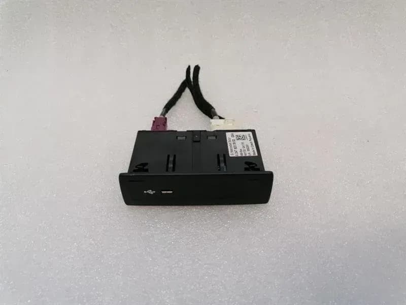 MERCEDES-BENZ Mercedes A Class W177 USB Adapter Module A2478203902 Control Unit
