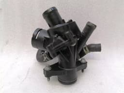 MERCEDES-BENZ Mercedes A Class W176 Thermostat Housing A2702000415 THERMOSTAT HOUSING AMG — thumbnail 1