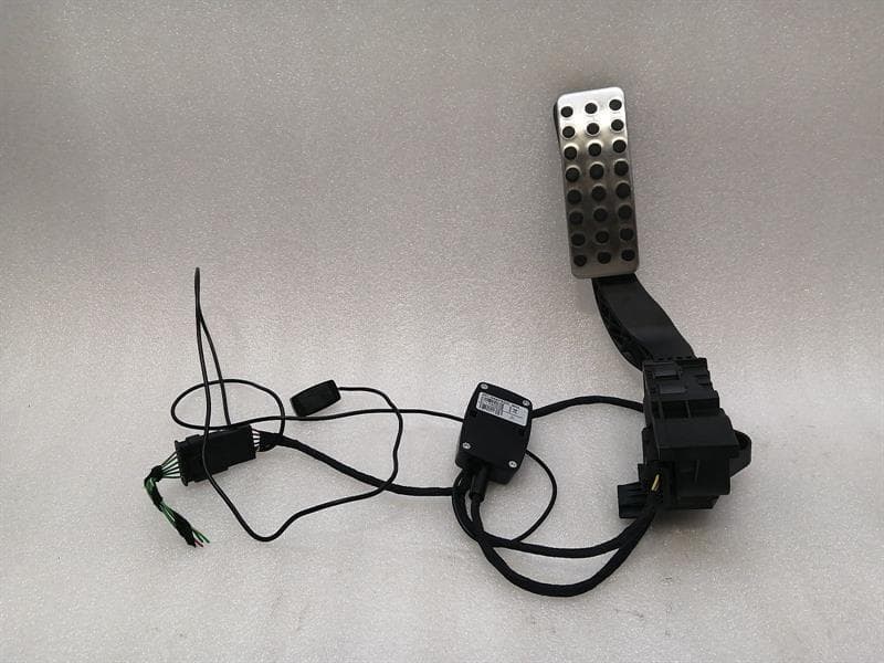 MERCEDES-BENZ Mercedes A Class W176 gas pedal A2463001904 accelerator gp1 accelerator pedal box