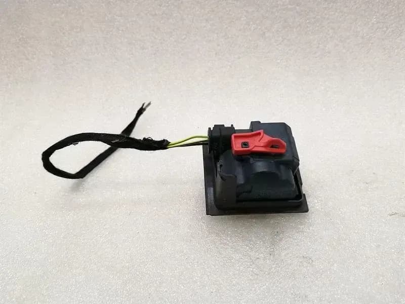 MERCEDES-BENZ Mercedes A Class W176 Fuel Cap Actuator A0038203297 Actuator Fuel Flap