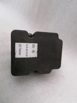 MERCEDES-BENZ Mercedes GLA45 AMG X156 A.B.S pump A1764310300 ABS pump HYDRAULIC BLOCK AMG — thumbnail 8