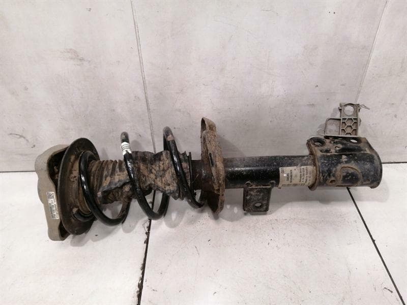 MERCEDES-BENZ Mercedes A W176 A45 AMG Shock Absorber FRH A1763233600 Front Shock Absorber Re