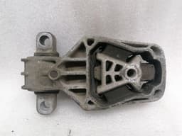 MERCEDES-BENZ Mercedes GLA45 AMG X156 Engine Mount Set A2702230002 Engine Holder M133 — thumbnail 7