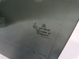 MERCEDES-BENZ Mercedes CLA W117 C117 left rear door glass A1177350310 door window rear left — thumbnail 10