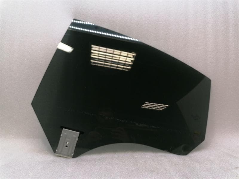 MERCEDES-BENZ Mercedes CLA W117 C117 left rear door glass A1177350310 door window rear left