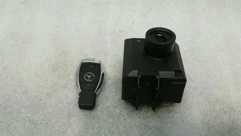 Mercedes A45 AMG W176 Ignition Lock A2469054702 EZS Control Unit Key Key