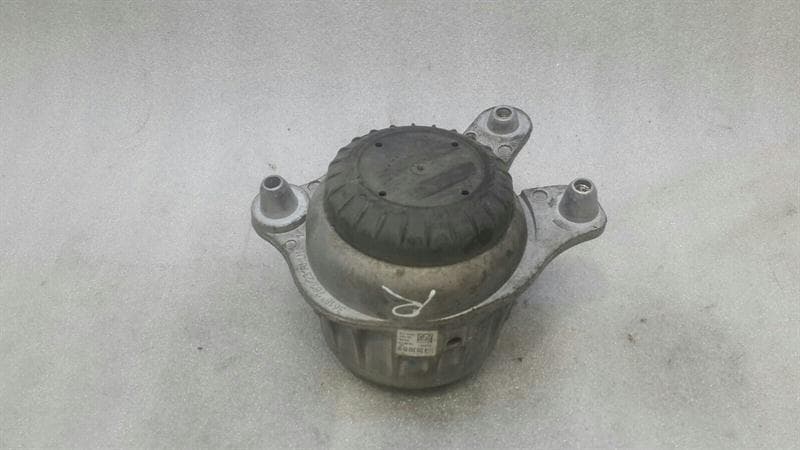 MERCEDES-BENZ Mercedes C Class W205 Right Engine Mount A2052400300 Engine Mount Right