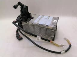 MERCEDES-BENZ Mercedes CLS C257 W257 A0009827216 STARTER BATTERY 48V 20AH starter battery — thumbnail 2