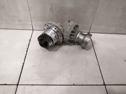 MERCEDES-BENZ Mercedes A45 AMG W176 Transfer Box A2462801100 Transfer Case Power Take Off — thumbnail 6