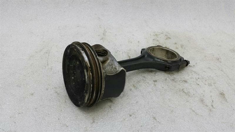 MERCEDES-BENZ MERCEDES C CLASS W205 M274 ENGINE PISTON A2740301517 ENGINE PISTON