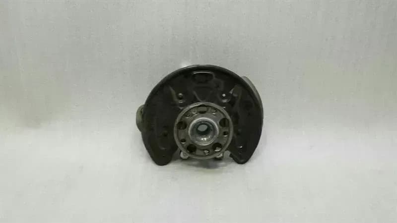 Mercedes C Class W205 Left Rear Hub A2053500141 Wheel Bearing Housing Rear Left