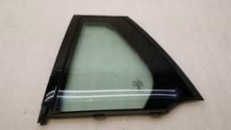 MERCEDES-BENZ Mercedes C Class W205 Left Rear 1/4 Glass A2057300255 Door Window 1⁄4 Rear Left — thumbnail 2