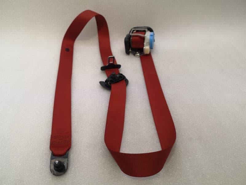 MERCEDES-BENZ Mercedes A Class W176 front seatbelt A1768602185 seat belt front li