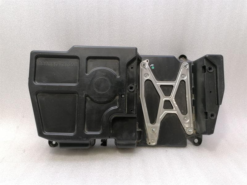 MERCEDES-BENZ MERCEDES A Class W176 Subwoofer A2468200002 Bass Box Logic7 L7 HK X156 W117