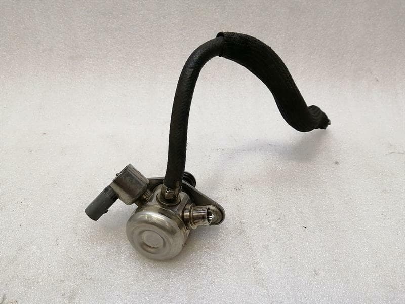 MERCEDES-BENZ Mercedes A45 AMG W176 Fuel Pump Mechanical A1330700001 Fuel Pump