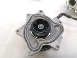PORSCHE Porsche Boxster 718 water pump 9A210604003 coolant pump pump — thumbnail 4