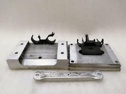 PORSCHE Porsche Cayman 718 holder bracket set 98150463300 holder carrier set — thumbnail 2