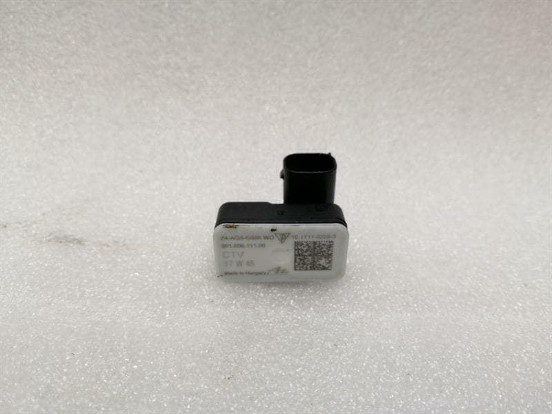 Porsche Cayman 718 Crash Sensor 99160611100 Impact Sensor