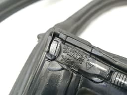 PORSCHE Porsche Cayman 718 left door seal 98153707506 door seals left — thumbnail 3