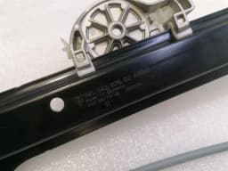 PORSCHE Porsche Boxster 718 Right Front Door Winder 99154297601 Window Regulator Front Re — thumbnail 5