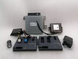 PORSCHE Porsche Cayman 718 Boxster Engine ECU 982907309D Engine Control Unit Set 2.0 Turbo — thumbnail 1