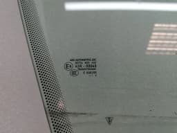 PORSCHE Porsche Cayman 718 right front door glass 98154251201 door window front right — thumbnail 2