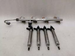 MERCEDES-BENZ Mercedes A Class W177 A35 AMG Fuel Rail A2600700900 Injection Strip Distributor — thumbnail 1