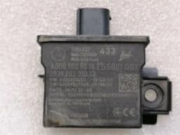 MERCEDES-BENZ Mercedes A Class W177 Tire Pressure Module A0009009018 Control Unit TPM — thumbnail 2