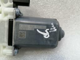 MERCEDES-BENZ Mercedes A Class W177 FRH Door Window Motor A0009065706 Window Regulator Motor Vo Re — thumbnail 3