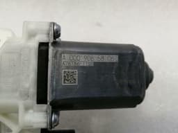 MERCEDES-BENZ Mercedes A Class W177 FLH Door Window Motor A0009065806 Window Regulator Motor — thumbnail 8