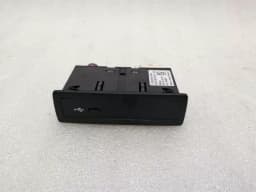 MERCEDES-BENZ Mercedes A Class W177 USB Adapter Module A2478203902 ECU — thumbnail 1