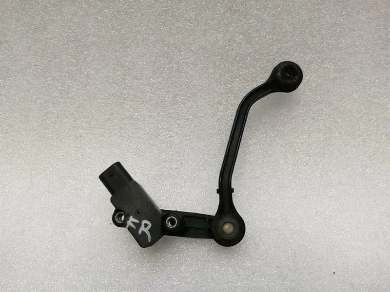 MERCEDES-BENZ Mercedes A Class W177 FRH Level Sensor A0009050908 Level Sensor