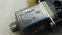 AUDI Audi A3 8V door window motor 5Q0959802 window regulator motor — thumbnail 3