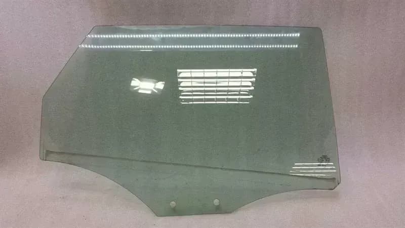 Audi A3 8V right rear door glass door window rear right
